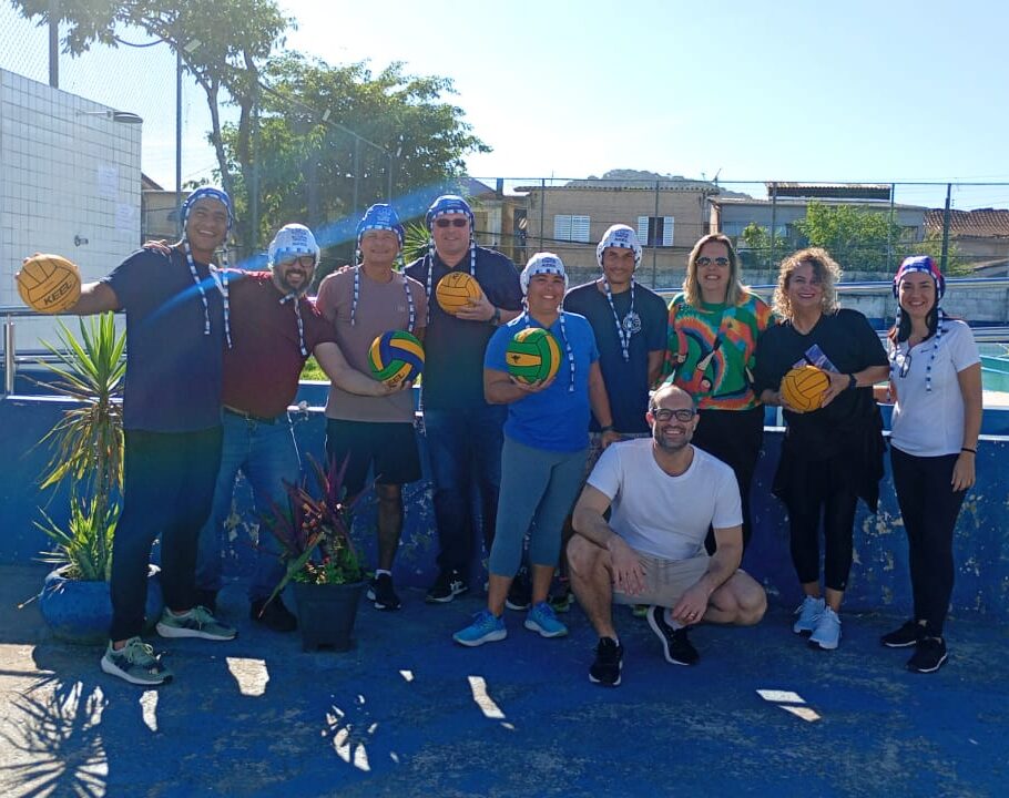 Capacitação de Professores de Educação Física para o Polo Aquático é Realizada no Guarujá